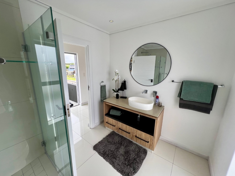 5 Bedroom Property for Sale in Oubaai Western Cape